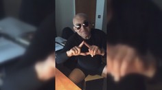 "Nasaďte si roušky, sami si je ušijte." Píseň Tří sester obletěla sociální sítě