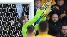 Šílená chyba! Brankáři United se směje celý svět, legenda klubu byla v šoku