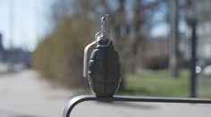 Senior přinesl na policii tašku plnou granátů. Před 57 lety je ukradl na vojně