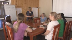 Kurzy Češtiny Ukrajinkám z Říčan svědčí. Po dvou měsících zvládnou rozhovor