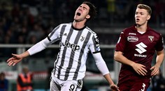 Juventus se vrátil na vítěznou vlnu. V turínském derby ho zachránil Vlahovič