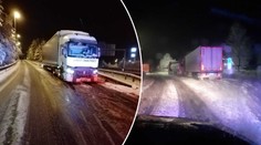 Ve sněhu a tmě někteří kamioňáci parkují na dálnici! Policii neunikli