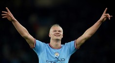 Oslavy hvězd City nekončí. Haaland a spol. se hodili do gala, zapařili na svatbě