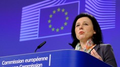 Vláda vybírá eurokomisaře. Podle politologů už je ale jasno
