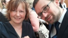Zklamání fanoušků Pirátů, stěžují si na účast na ruské ambasádě