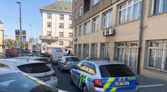 Na pražské poště nalezli podezřelý balíček. Evakuovali 70 lidí
