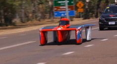 VIDEO: Auta na sluneční pohon závodila napříč Austrálií