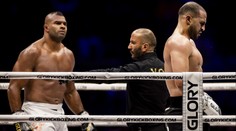 Zase jedl koňské maso? Veterán z UFC dostal za doping roční stopku