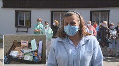 Ošetřovatelé domova pro seniory se odřízli od světa, zavření jsou třetí týden