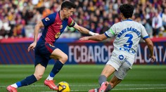 Barcelona se proti Alavésu trápila, výhru nakonec vystřelil kanonýr Lewandowski