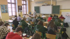 Zásadní změna ve školství. Vláda chce omezit výuku cizích jazyků