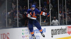 Islanders a Maple Leafs srovnali stav série, Vegas má mečbol