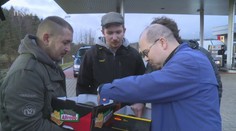 TAJEMNÝ POKLAD: Muž našel u Krušných hor tisíce let staré šperky