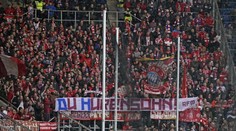 Ostuda fanoušků Bayernu! Za sprosté transparenty jim hrozí tvrdý flastr
