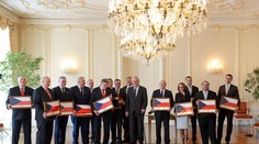 Zeman přivítal hejtmany. Pozval Krnáčovou, Hudečka dřív ignoroval
