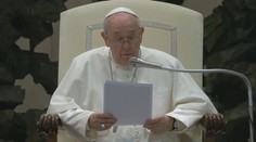 Statisíce sexuálně zneužitých dětí. Papež František se omluvil za chování kněžích