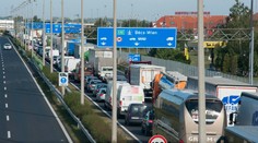 Tragické ráno na maďarské dálnici. Při dvou nehodách zemřelo osm cizinců