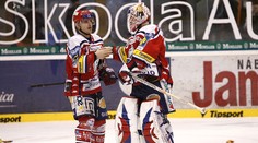 Finále extraligy pokračuje, Pardubice smetly Spartu