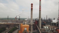 Tisíce míst v ohrožení. Stát krachujícím hutím nepomůže