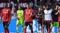 Leverkusen vyhrál, ale Hložek chyběl. Bayern doma ztratil