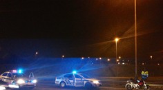 Pražským policistům ujížděl motorkář! Honička skončila nehodou!