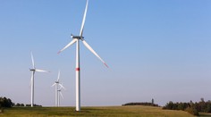 Silný vítr roztočil větrné elektrárny jak nikdy předtím. Ekonom řekl, co to udělá s cenami