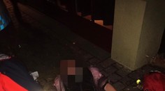 Opilá bezdomovkyně napadla seniora (85), pěstmi ho tloukla do hlavy
