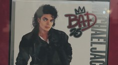 Osobní věci Michaela Jacksona jdou do dražby. V nabídce jsou i jeho kresby