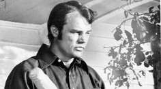 Zemřel představitel drsňáků Joe Don Baker. Objevil se v několika bondovkách