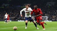 Liverpool ztratil výhru nad Tottenhamem, Chelsea jen remizovala s Wolves