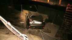 Překvapenému řidiči zmizel při jízdě most. Ta značka nebyla návrh, reaguje policie