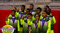 Fenomenální LeBron junior slaví titul. Napodobí ho otec?