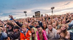 "Bolestivě mi mačkali prsa," řekla jedna z obětí útoků na festivalu