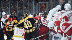 Stejně jako kdysi! V NHL se málem poprali brankáři