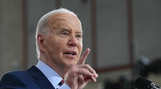 Zvrat v amerických volbách? Biden měl svému poradci sdělit, že možná odstoupí