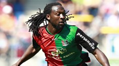 Nizozemský fotbalista Sno přežil už druhou zástavu srdce během zápasu