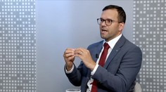 Ceny nemovitostí v Česku vzrostly o 10 %. Pouhý nárůst mezd situaci nevyřeší, říká ekonom