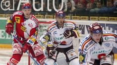 Extraliga do pauzy ještě stihne reprízu finále