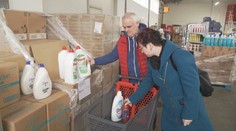 Rodina Moravcových musí šetřit, kde se dá. Topí dřívím a nakupují už jen v Polsku