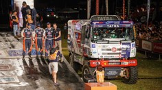 Dakar je tady! Pohled do zákulisí české posádky a historie kamionů