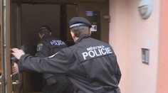 Sousedé mysleli, že je v domě zloděj. Kdo za podezřelými zvuky stál, je překvapilo