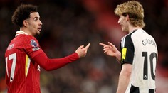Ukončí Newcastle 70 let čekání na titul? Ve finále je proti Liverpool