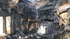 Žena při vaření oběda zkolabovala, dům začal hořet! Zbyl jen popel