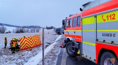 Sníh a náledí potrápily řidiče. Na silnicích zemřeli dva lidé, další jsou zranění
