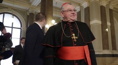 Kardinál šíří bludy, kritizují Dominika Duku. Byla to nadsázka, hájí se