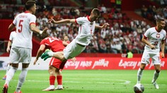 Simulant roku? Polský fotbalista terčem posměchu, jeho skok je virální