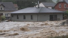 V některých obcích stále chybí silnice nebo chodníky, které zničily povodně