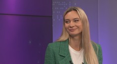 Mottlová si výrazně mladšího manžela užívá: Po Vegas jel při svatbě s holým zadkem