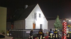 Tragédie v Norimberku! Při požáru domu zemřely čtyři děti a žena