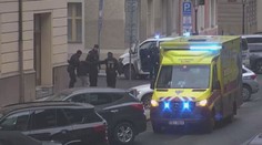 Rvačka za bílého dne v centru Prahy. Agresor napadl strážníka a zranil ho